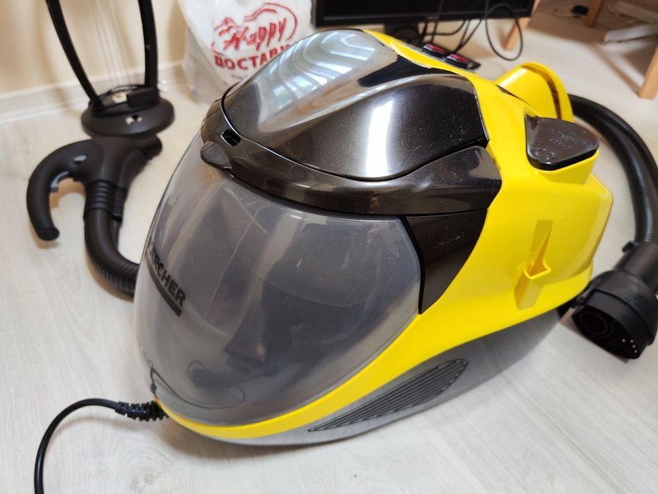 Karcher SV7 паропрахосмукачка