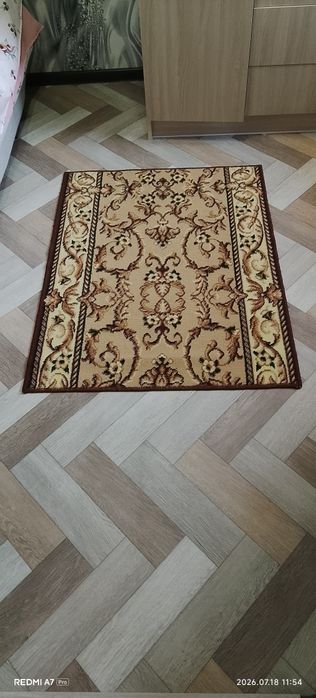 Продам ковёр,дорожки