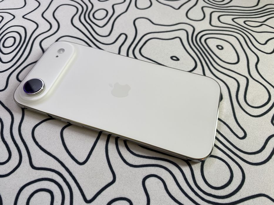 iPhone Air, 256ГБ, белый