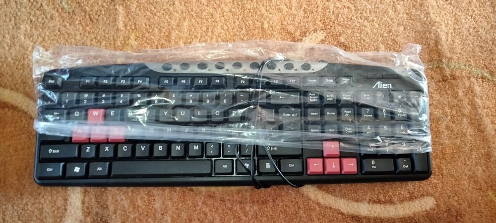 Vând Tastatură Nouă
