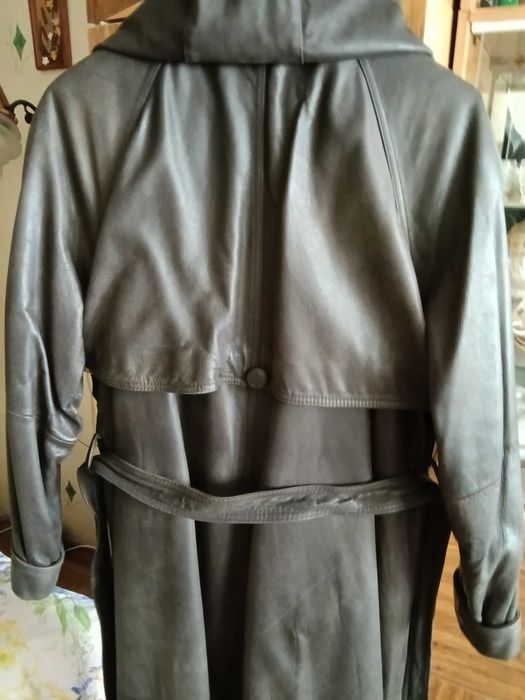 Пальто из натуральной кожи