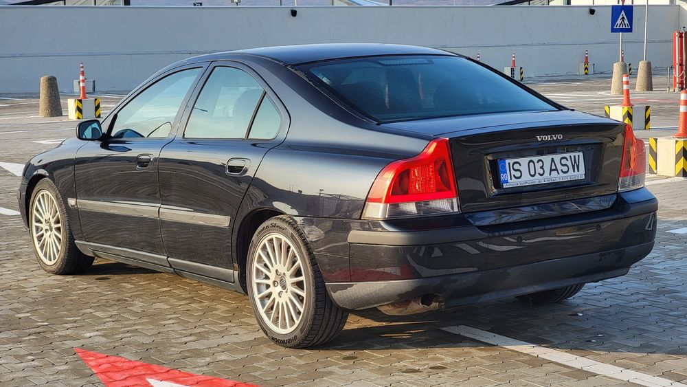 Volvo S60 2003 2.3 benzina automat   xenon, servotronic, trapa, geamuri duble, piele webasto