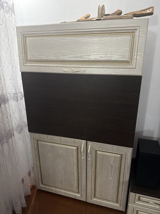 Продаю мебельный комплект