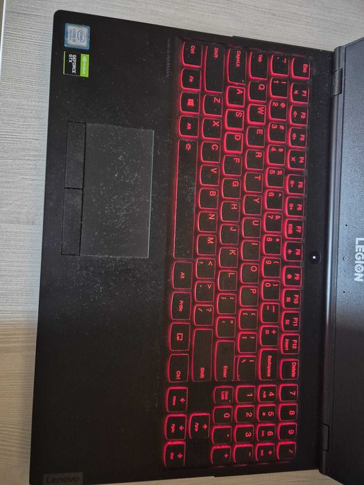 Laptop Lenovo i5-9300H / GTX 1650 4GB / SSD 256 GB + SSD 500 GB