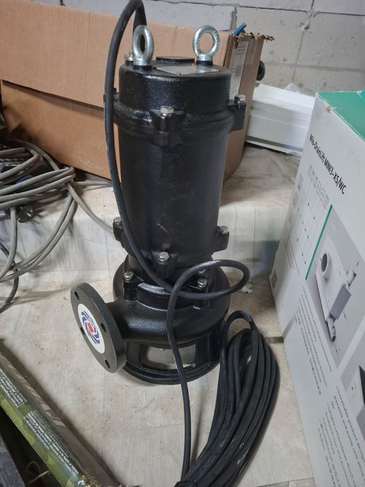 Канализационный погружной насос 380w