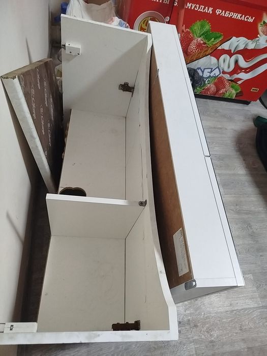 Продам раковину и шкаф с зеркалом