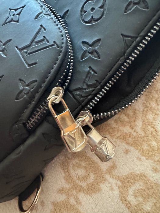 Чисто нова чанта през рамо