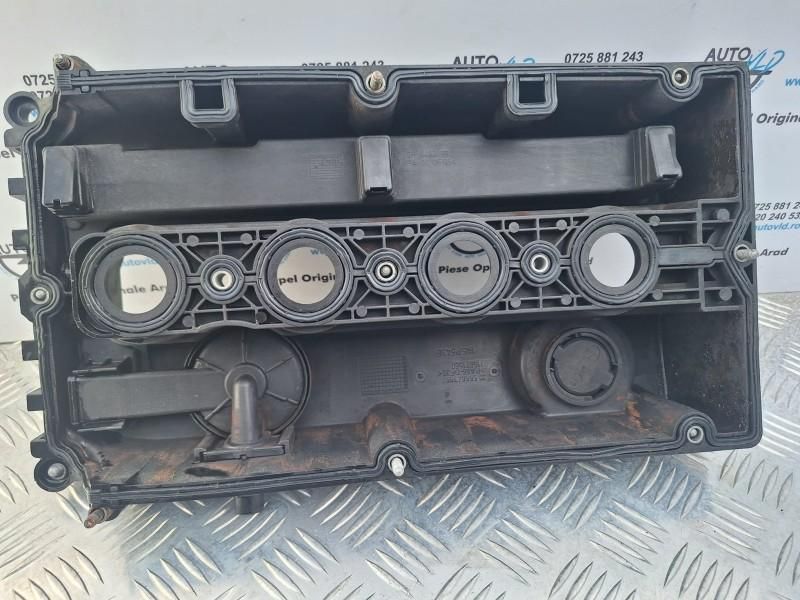 Capac chiulasa culbutori Opel Zafira B Facelift 1.6 i; 1.8 i