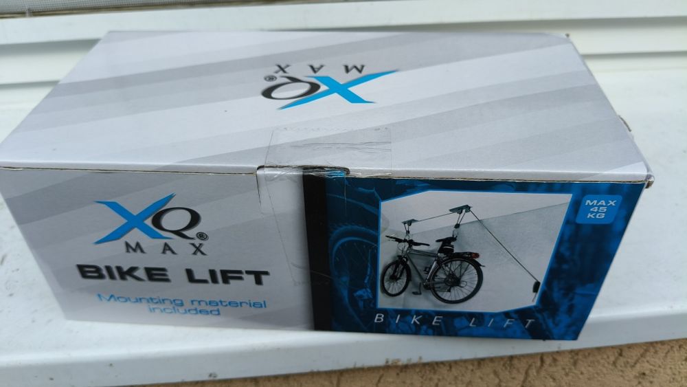 Suport suspendat ptr bicicleta, scară