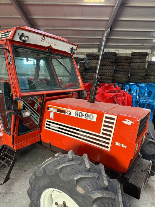 Tractor Fiat Agri 80 90 ore 3500 Fiat 70 90 Fiat 82 94 Fiat 88 94 Fiat 640 New Holland Case Claas Fendt John Deere