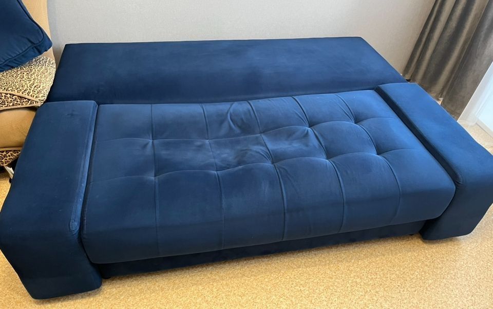 Продам диван срочно
