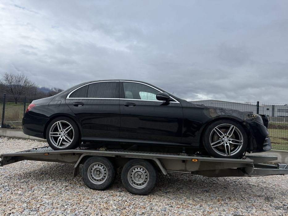 На Части w213 Мерцедес Е220 cdi 9G-tronic / AMG Пакет