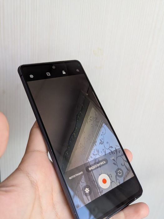 Samsung s20fe 128/6