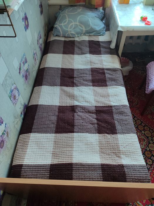 Продам кровать однаспальня