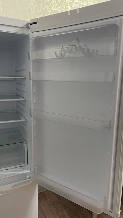 Холодильник Opck