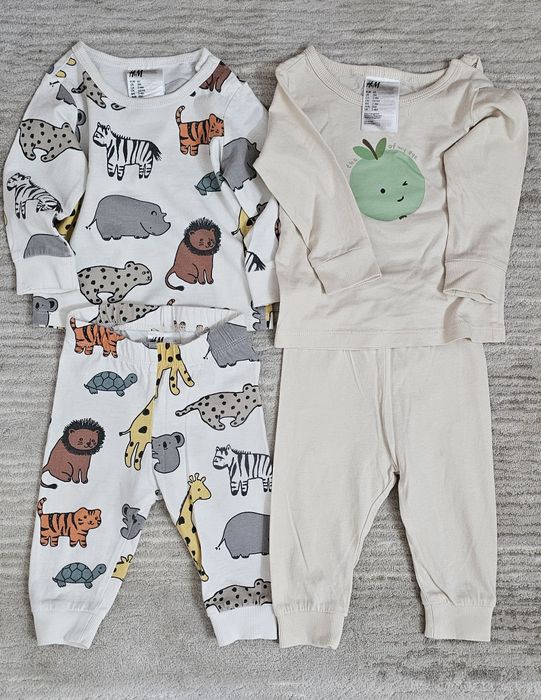 Set 2 pijamale HM marime 62 (3 luni)