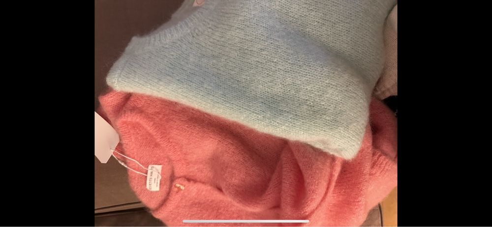 Des Petits Hauts noi cu eticheta -kidmohair cu merino 82%