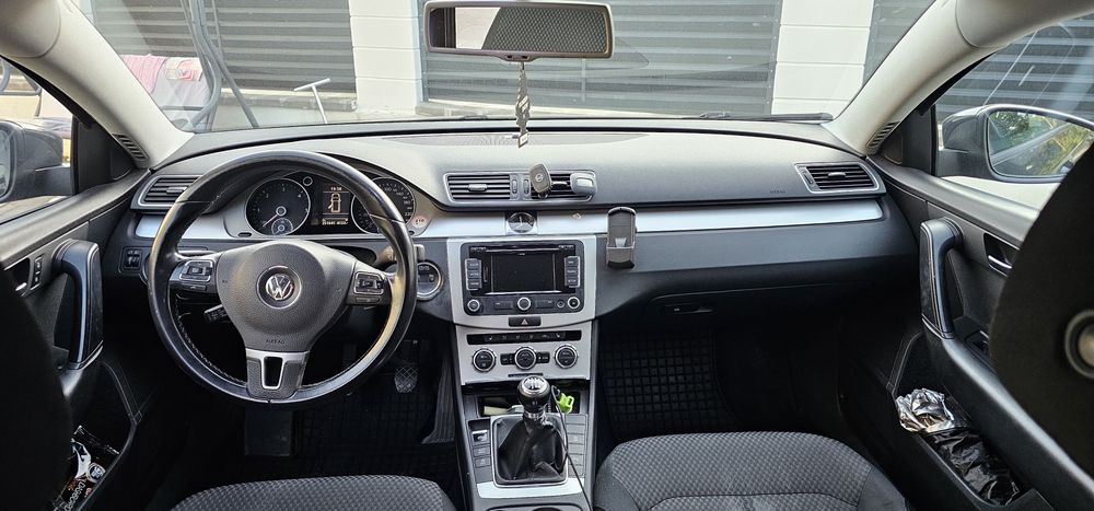 VOLKSWAGEN Passat 2012 — imagine 5