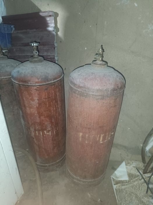 Газовые баллоны..