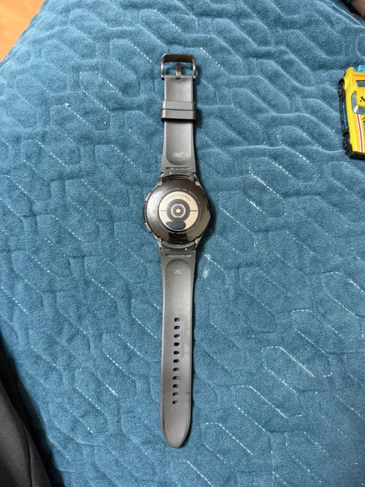 Продается часы galaxy watch4