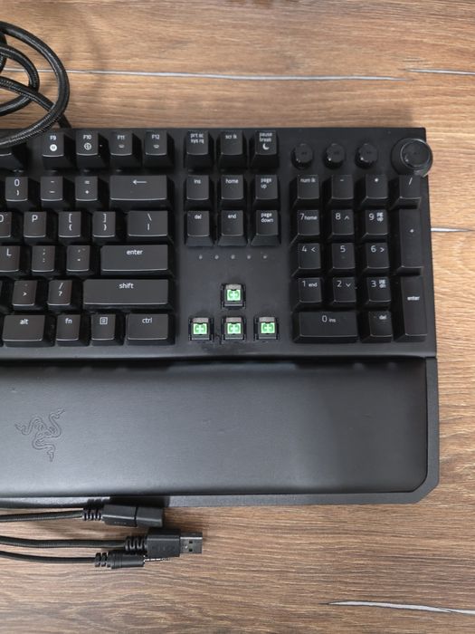 Механична геймърска клавиатура Razer BlackWidow Elite (Green Switches)