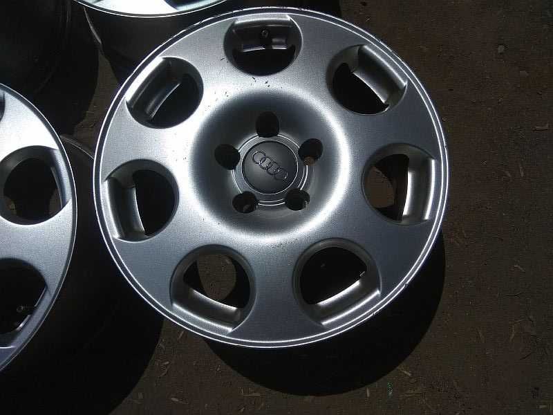 Продам легкосплавные диски на автомашину Audi