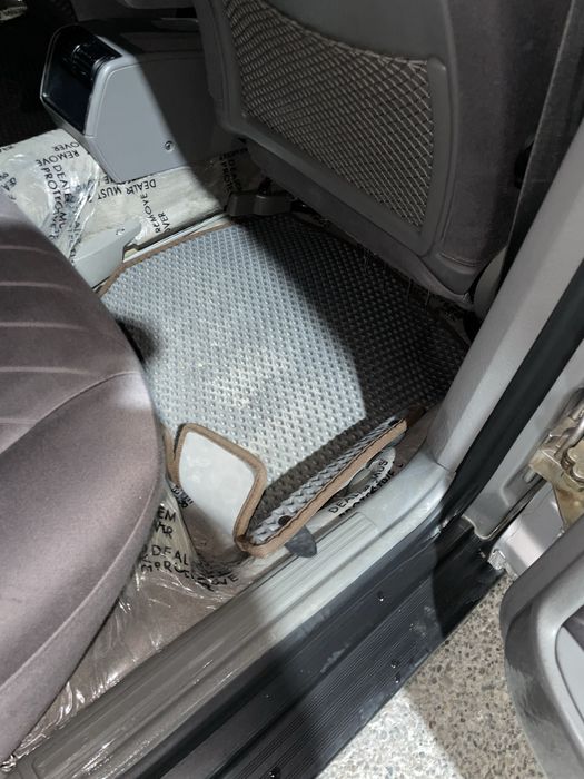 Полик Ауди А6 идалный