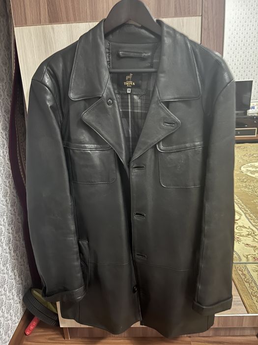 Куртка кожаная продается
