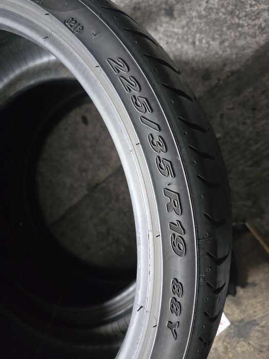 Pirelli 225/35 R19 88Y vară