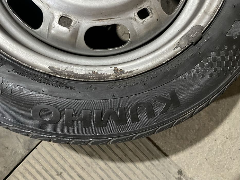 Продам Диски и шины р14 пассат гольф вента