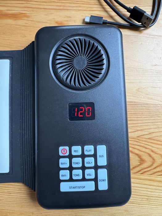 Ново ултралеко електронно пиано, 88 клавиши, usb-c/батерии