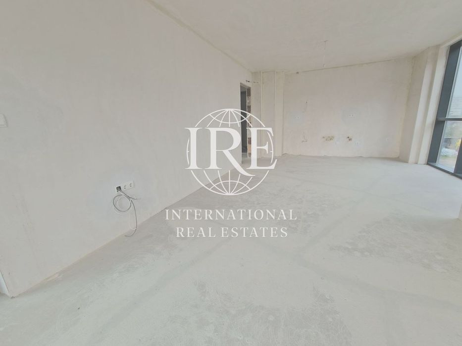 International Real Estates (IRE) представя: Едностаен апартамент, пан