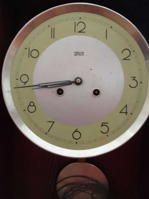 Predom Metron настенен часовник Полша