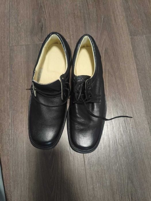 Pantofi piele neagra noi