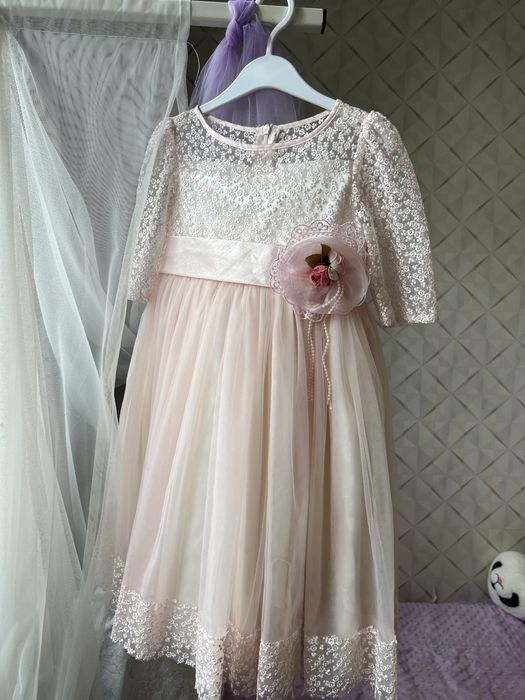 Платья для девочек.Недорого