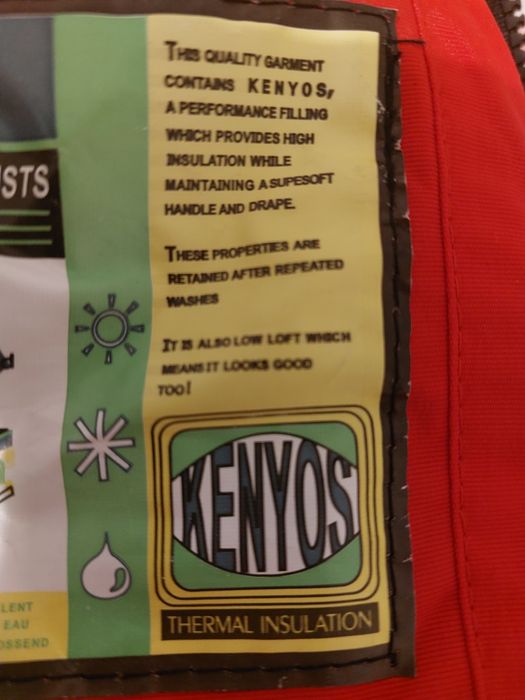 Geaca schi impermeabila si calitati termice foarte bune, mărimea S