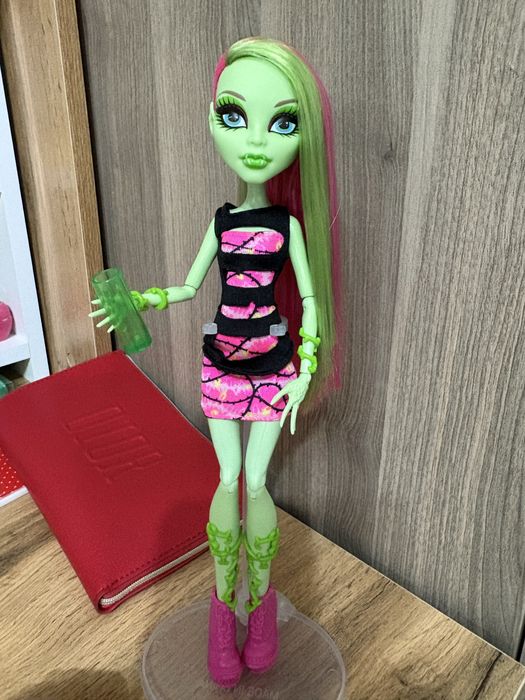 Кукла монстр хай Венера Coffin Bean