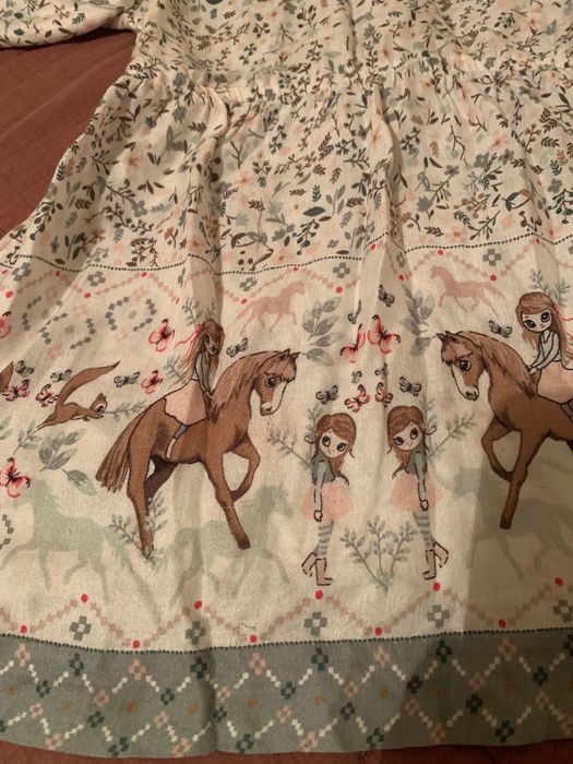 Рокля   H&M  с дълъг ръкав