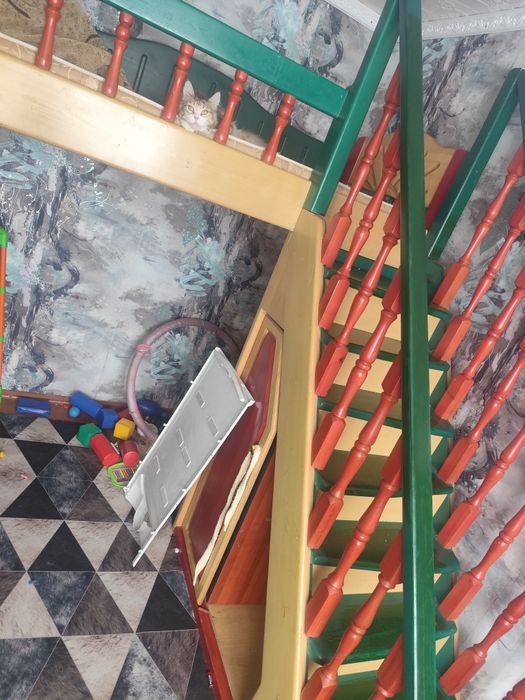 Кровать на втором этаже