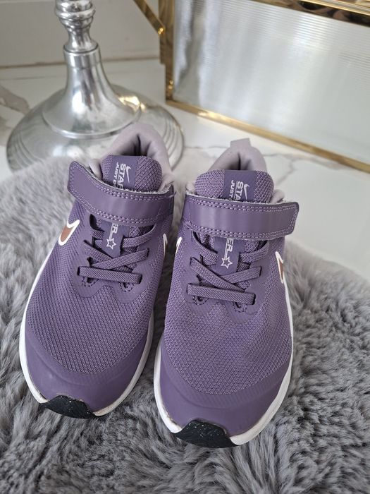 Adidasi Nike fete 29.5