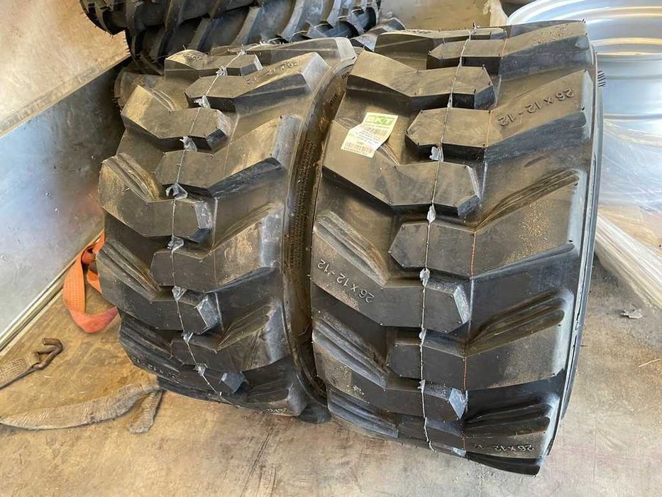 26x12-12 cu 8 pliuri anvelope noi marca BKT cu garantie