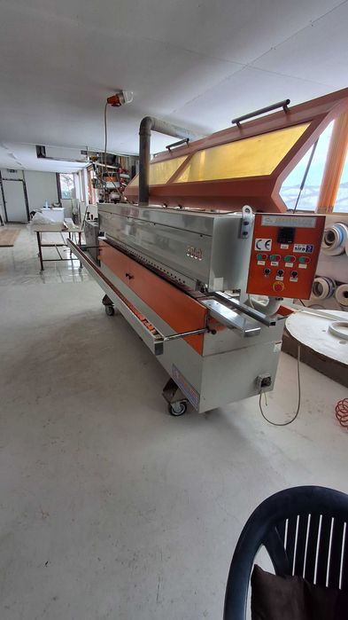 Продавам форматен разкройващ циркуляр  и кантираща машина