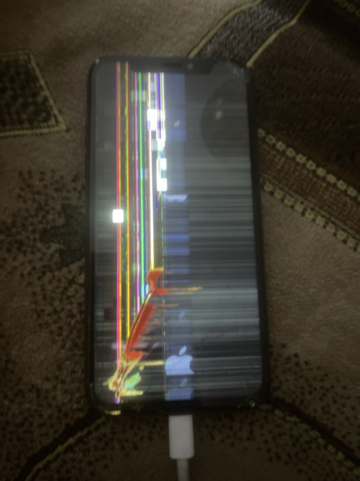 Продам Айфон xs.