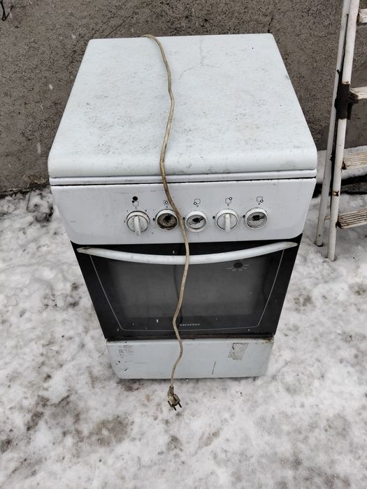 Продаю газовую плиту