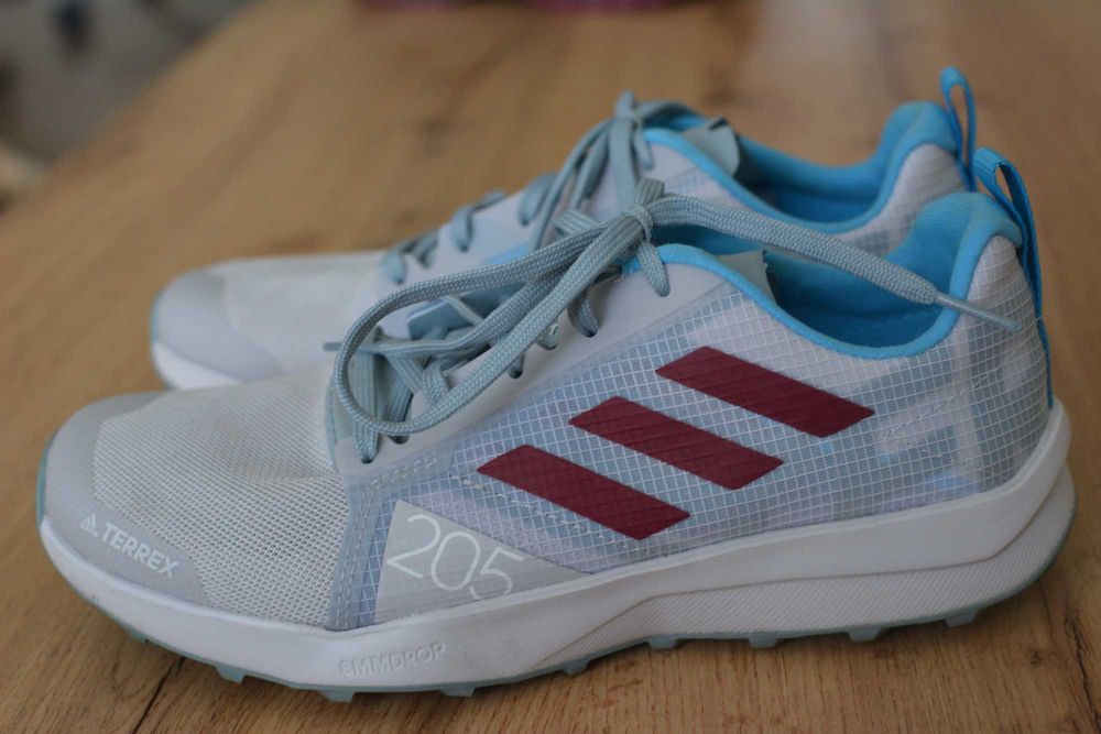 Маратонки Adidas Terrex номер 38