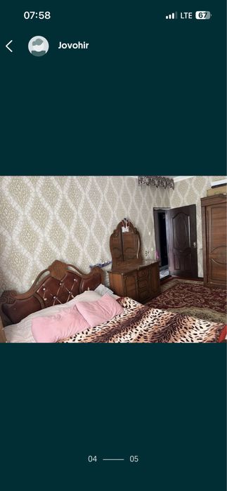 Qora qamish uy sotiladi