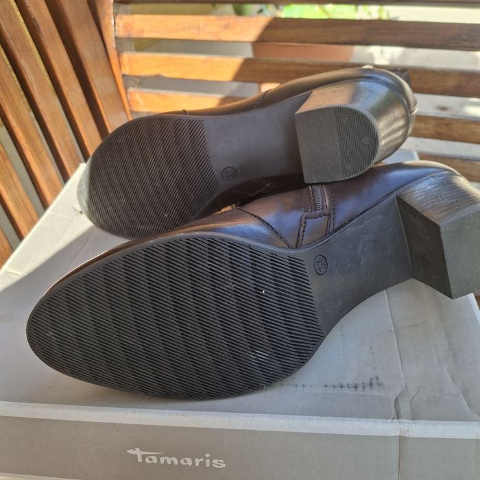 Tamaris  боти нови