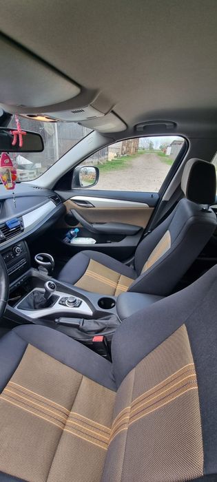 BMW X1 2011 — imagine 5