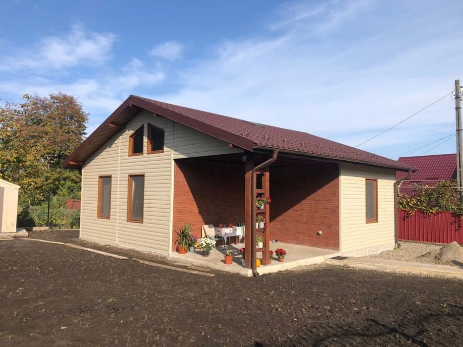 Vand case modulare 6.5 x 8 m din panouri sandwich