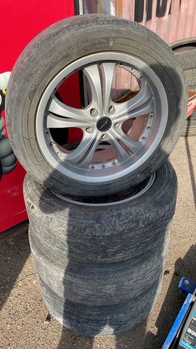 Продам комплект шины дисками